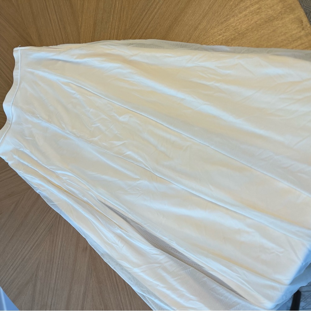 Elegant Long White Skirt